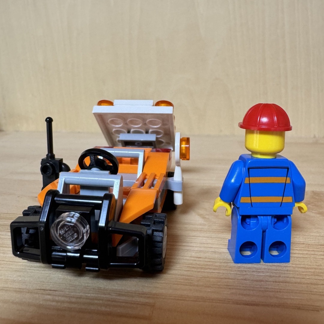 Lego(レゴ)の30357 Road Worker レゴ  LEGO ミニフィグ キッズ/ベビー/マタニティのおもちゃ(積み木/ブロック)の商品写真