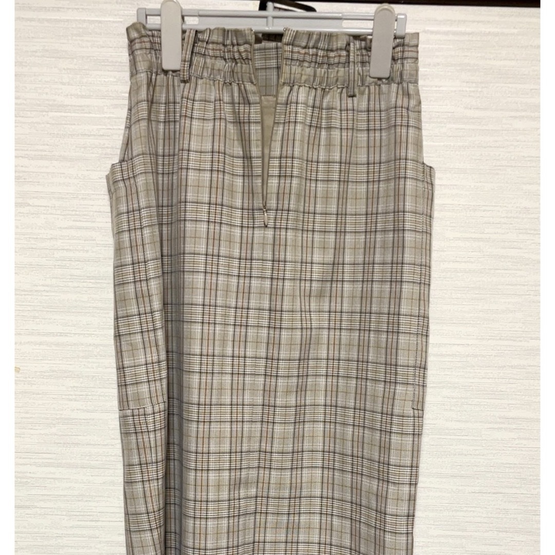 CECIL McBEE(セシルマクビー)の【未使用】 CECIL Mc BEE タイト スカート Mサイズ レディースのスカート(ロングスカート)の商品写真