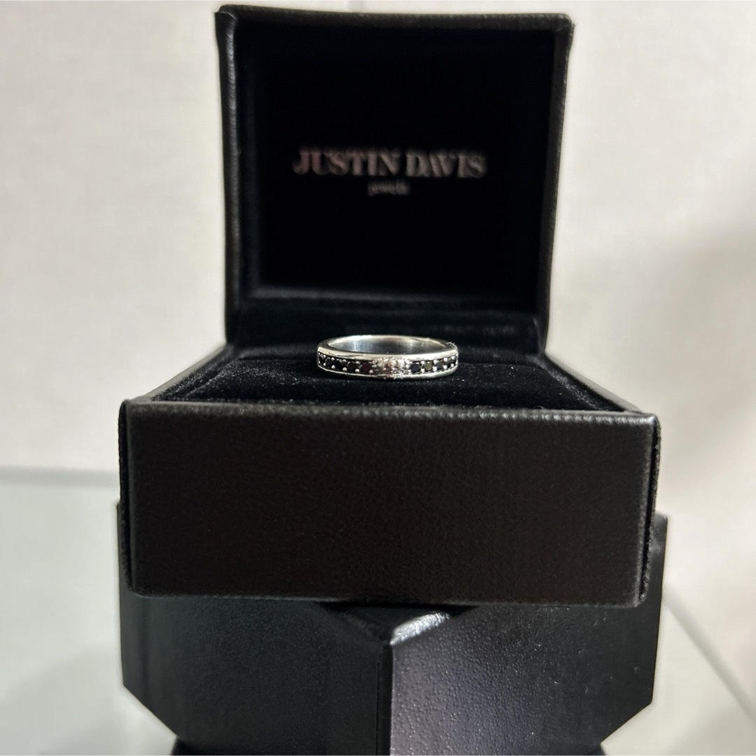 Justin Davis(ジャスティンデイビス)のJUSTIN DAVIS LOVABLE Ring 13号　オニキス メンズのアクセサリー(リング(指輪))の商品写真