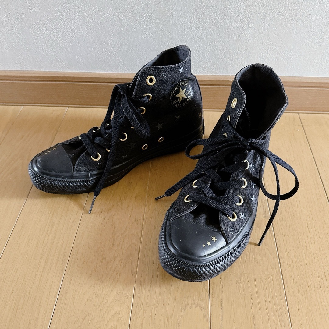 CONVERSE(コンバース)のコンバースオールスター ハイカット 星柄 23cm 5CJ537 レディースの靴/シューズ(スニーカー)の商品写真