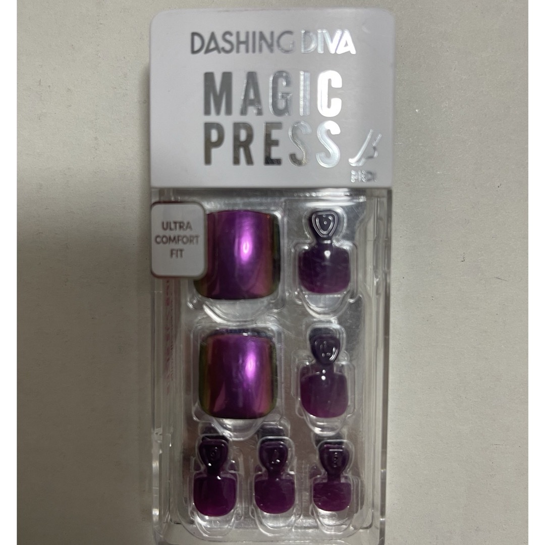 DASHING DIVA(ダッシングディバ)のダッシングディバ　マジックプレス　ネイルチップ　付け爪　フット　ペディキュア コスメ/美容のネイル(つけ爪/ネイルチップ)の商品写真