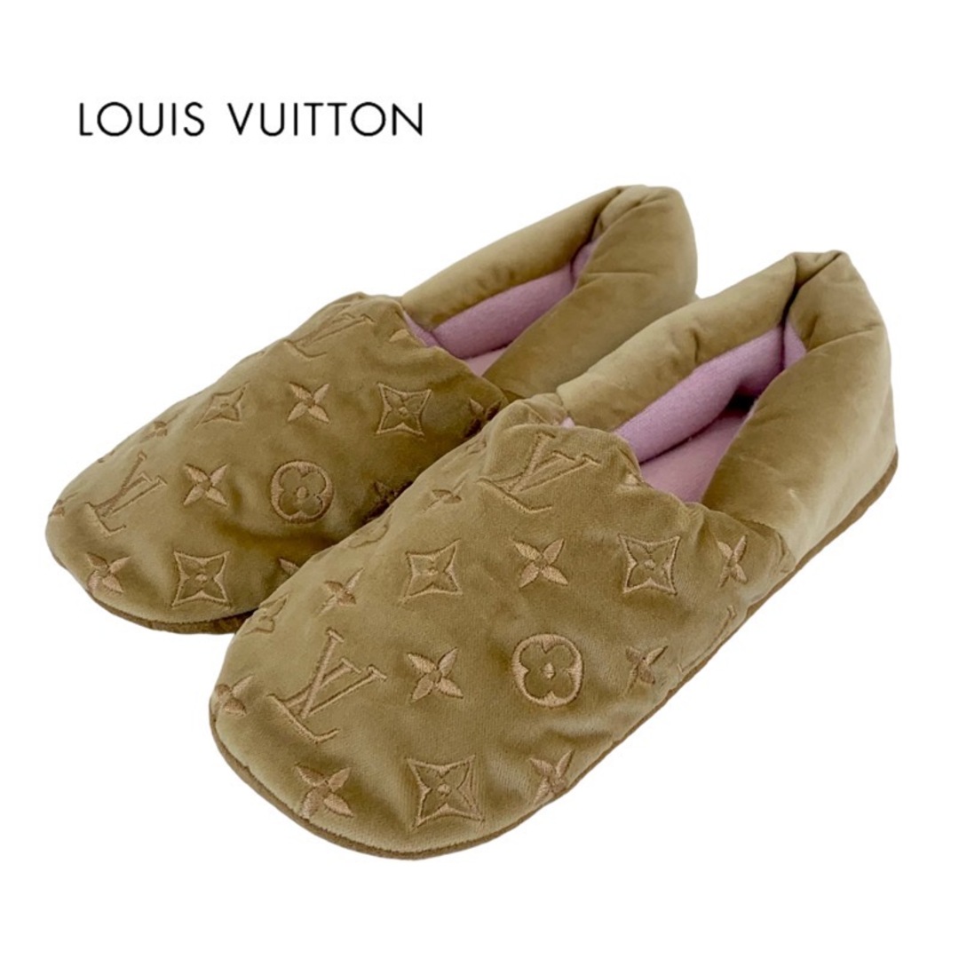 LOUIS VUITTON(ルイヴィトン)のルイヴィトン LOUIS VUITTON ドリーミーライン フラットシューズ 靴 シューズ ベルベット カシミヤ ベージュ 未使用 ルームシューズ スリッパ モノグラム レディースの靴/シューズ(その他)の商品写真