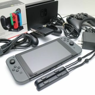 ニンテンドースイッチ(Nintendo Switch)の超美品 Nintendo Switch グレー  M666(家庭用ゲーム機本体)