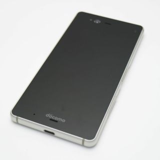 アローズ(arrows)の超美品 F-01K ホワイト 本体 白ロム  M666(スマートフォン本体)