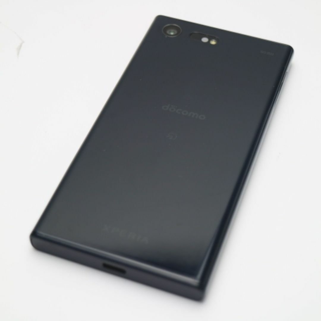 Xperia(エクスペリア)のSO-02J Xperia X Compact ブラック  M666 スマホ/家電/カメラのスマートフォン/携帯電話(スマートフォン本体)の商品写真