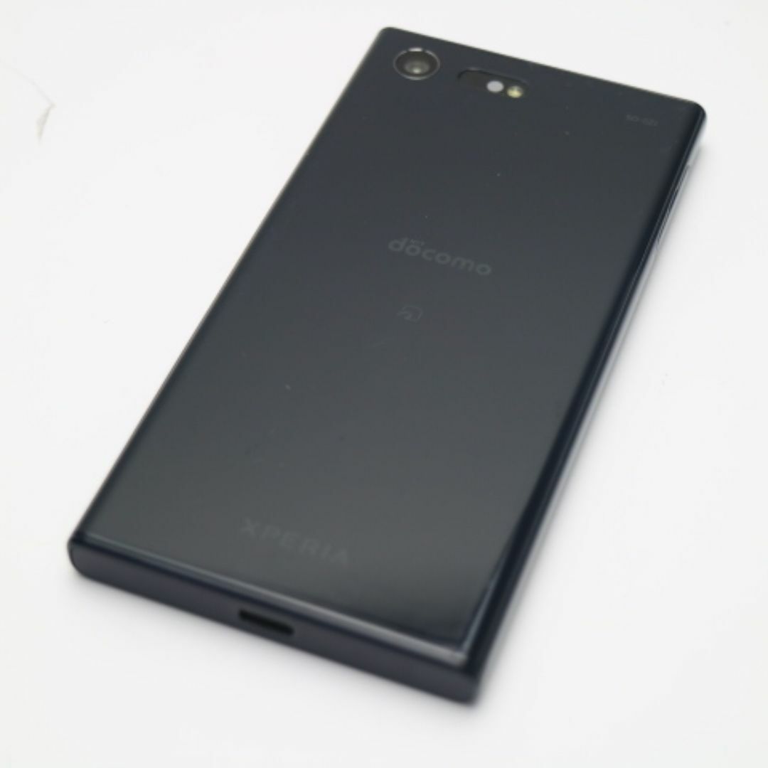 Xperia(エクスペリア)のSO-02J Xperia X Compact ブラック  M666 スマホ/家電/カメラのスマートフォン/携帯電話(スマートフォン本体)の商品写真