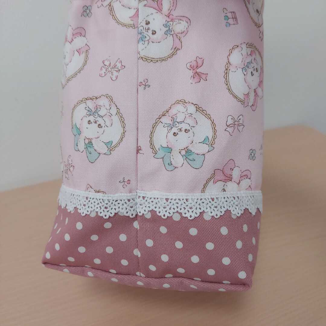 うさぎ柄　お弁当袋　ハンドメイド ハンドメイドのキッズ/ベビー(外出用品)の商品写真