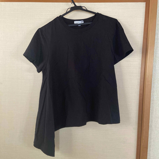 ユニクロ(UNIQLO)のUNIQLO✖︎JWANDERSONアシンメトリーTシャツ(Tシャツ(半袖/袖なし))