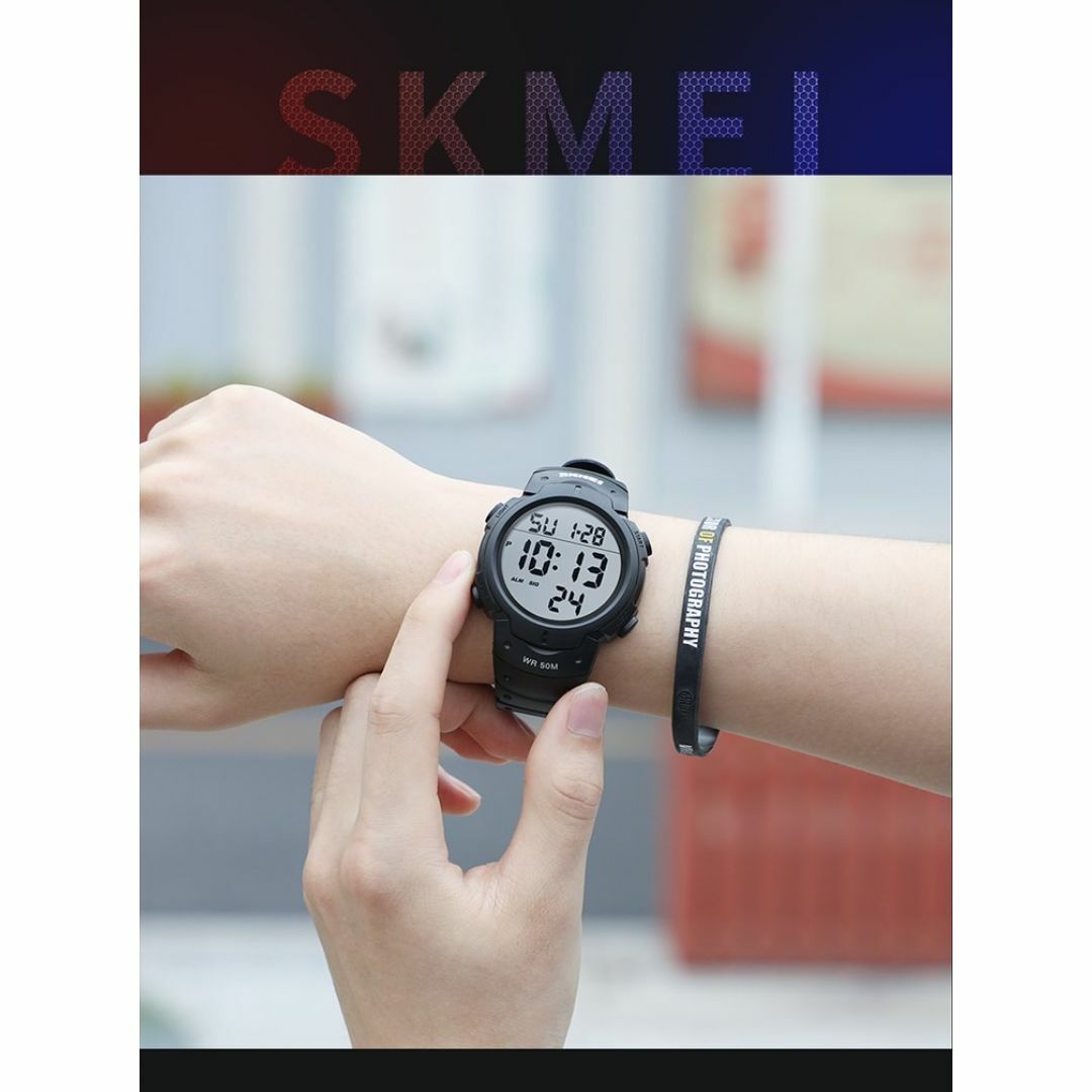 デカ文字 50m防水ダイバーズウォッチ デジタル腕時計 ブラック黒F メンズの時計(腕時計(デジタル))の商品写真