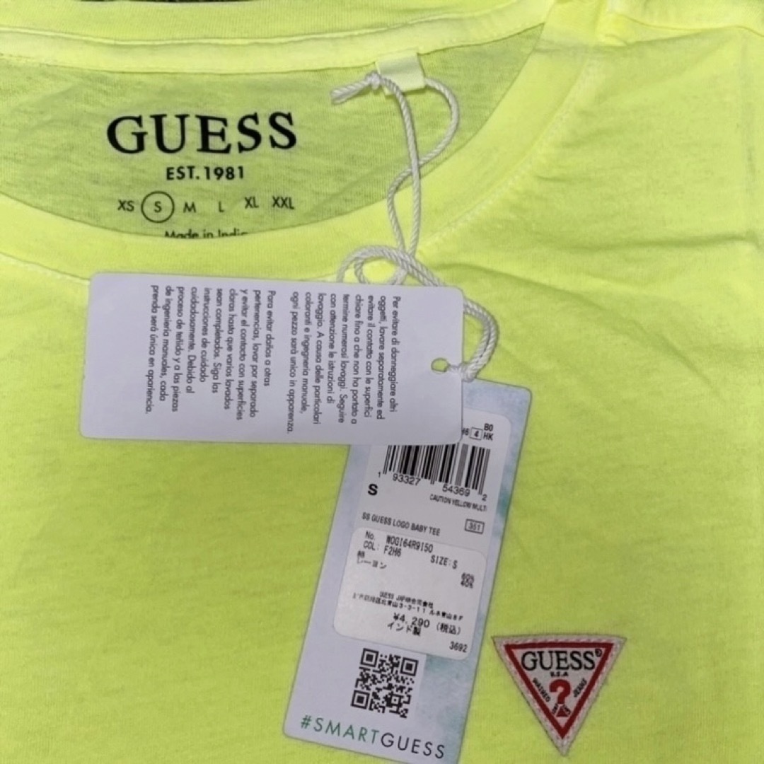 GUESS(ゲス)の【タグ付き新品 S】GUESS トライアングル刺繍ロゴ ネオンTシャツ レディースのトップス(Tシャツ(半袖/袖なし))の商品写真