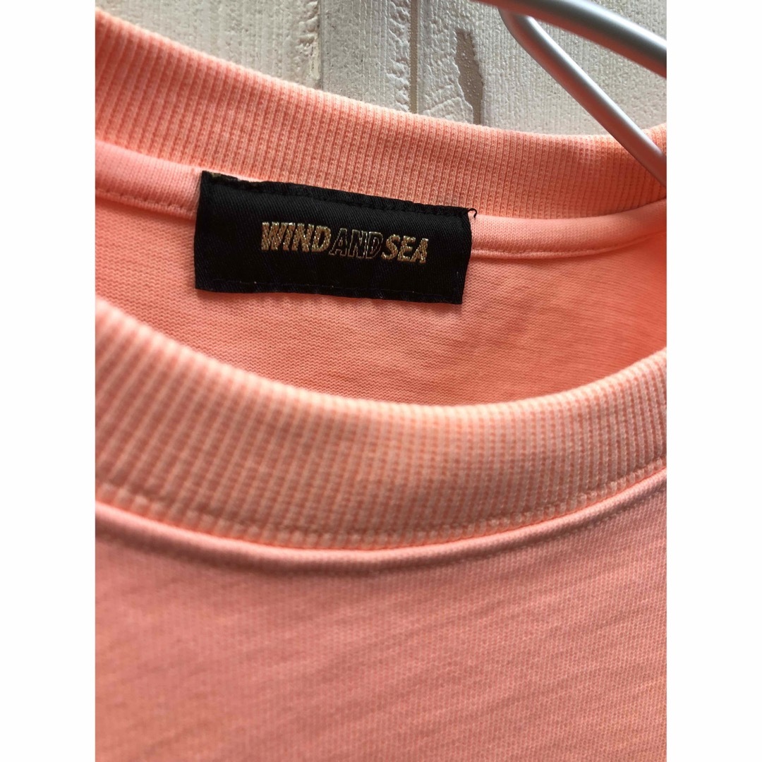 WIND AND SEA(ウィンダンシー)のWIND AND SEA ウィンダンシー ロゴ Tシャツ ネオンカラー メンズのトップス(Tシャツ/カットソー(半袖/袖なし))の商品写真