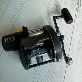 シマノ(SHIMANO)のSHIMANO TANATORU 小船 GT1000(リール)