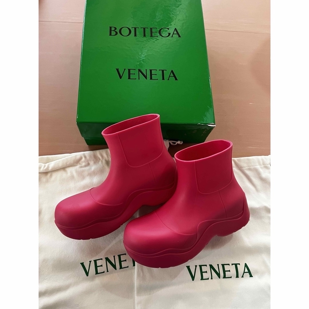 Bottega Veneta(ボッテガヴェネタ)のbottega veneta パドルアンクルブーツ レディースの靴/シューズ(ブーツ)の商品写真