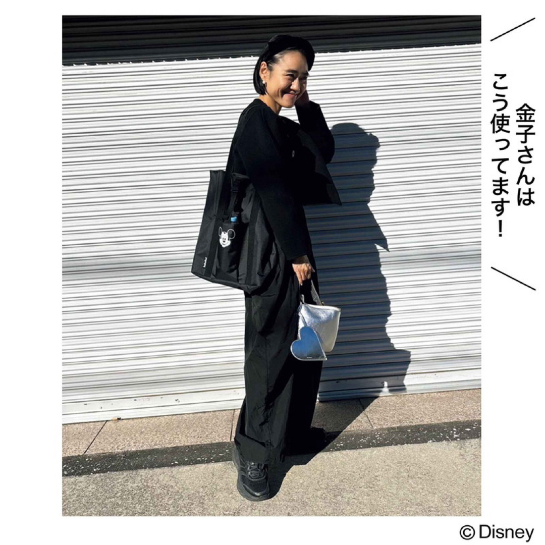 Disney(ディズニー)の金子綾監修♡ ミッキーマウス 便利な防滴ポケット付き ビッグトートバッグ レディースのバッグ(トートバッグ)の商品写真
