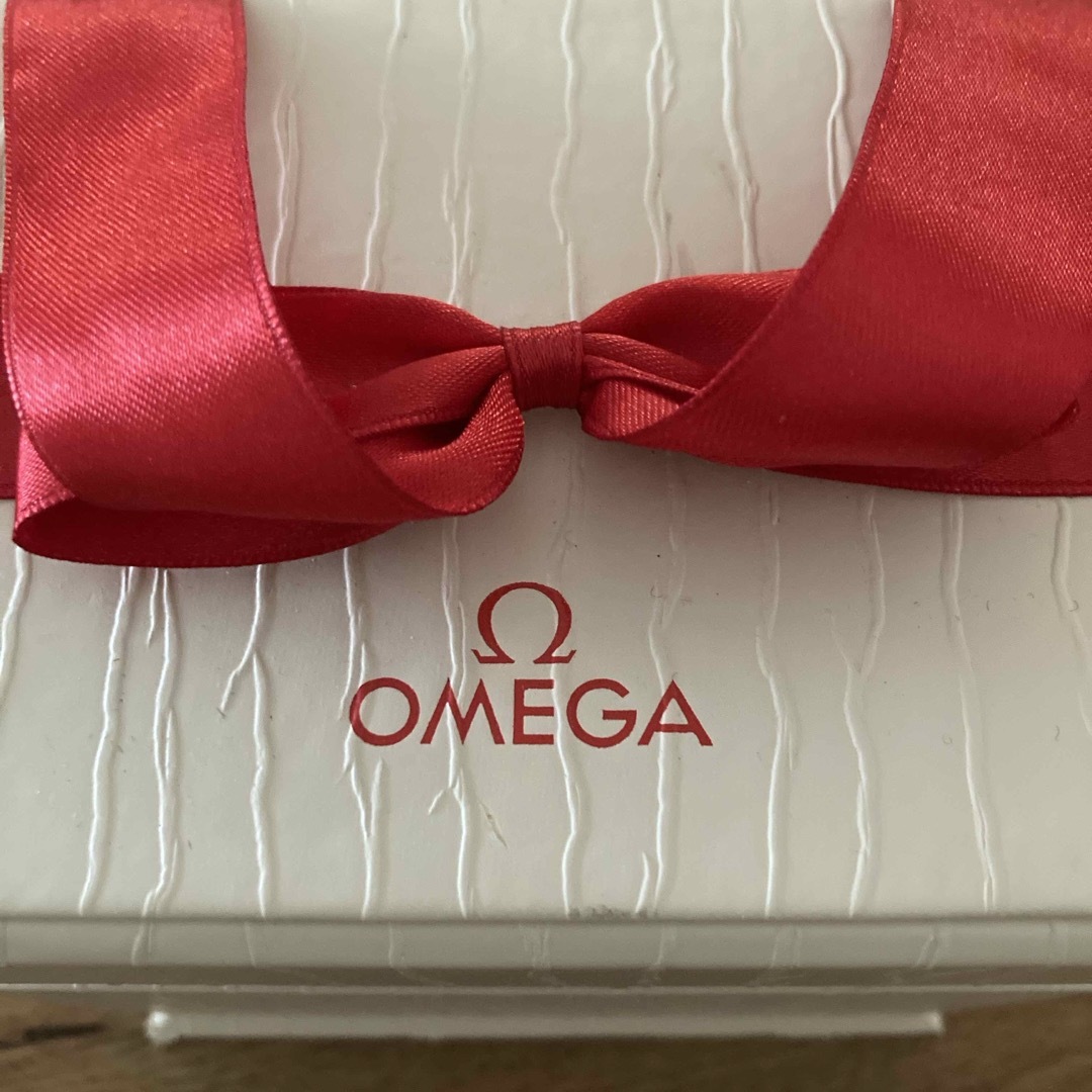 OMEGA(オメガ)のOMEGA 箱 レディースのファッション小物(腕時計)の商品写真