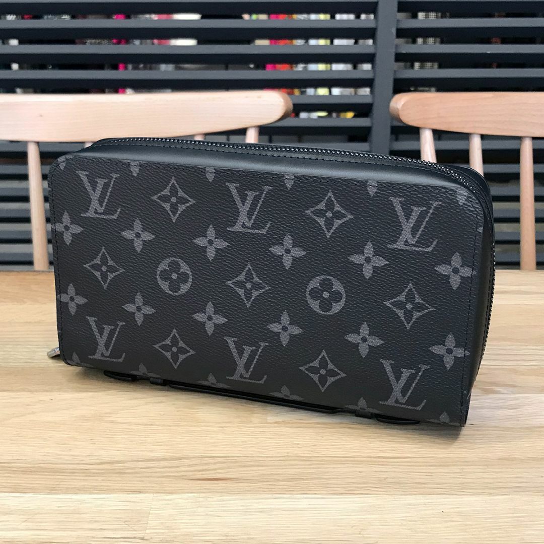 LOUIS VUITTON(ルイヴィトン)の新品同様 ルイヴィトン 現行 エクリプス ジッピーXL ラウンドファスナー長財布 メンズのファッション小物(長財布)の商品写真