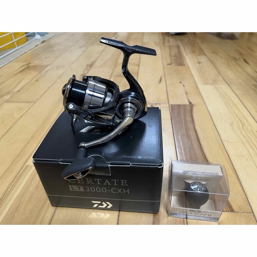 DAIWA(ダイワ)のダイワ　19セルテート　LT3000-CXH RCSパワーノブM付き スポーツ/アウトドアのフィッシング(リール)の商品写真