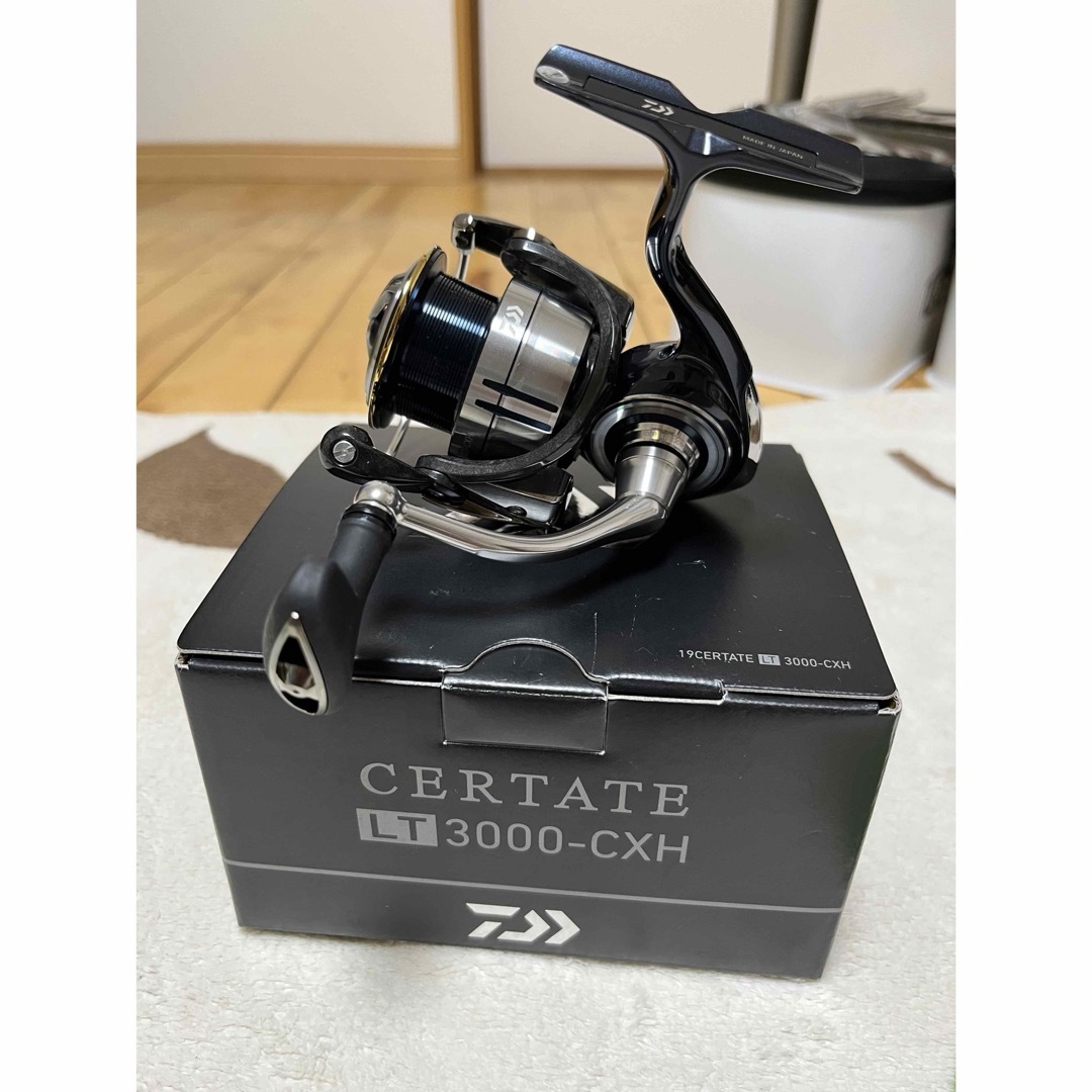 DAIWA(ダイワ)のダイワ　19セルテート　LT3000-CXH RCSパワーノブM付き スポーツ/アウトドアのフィッシング(リール)の商品写真