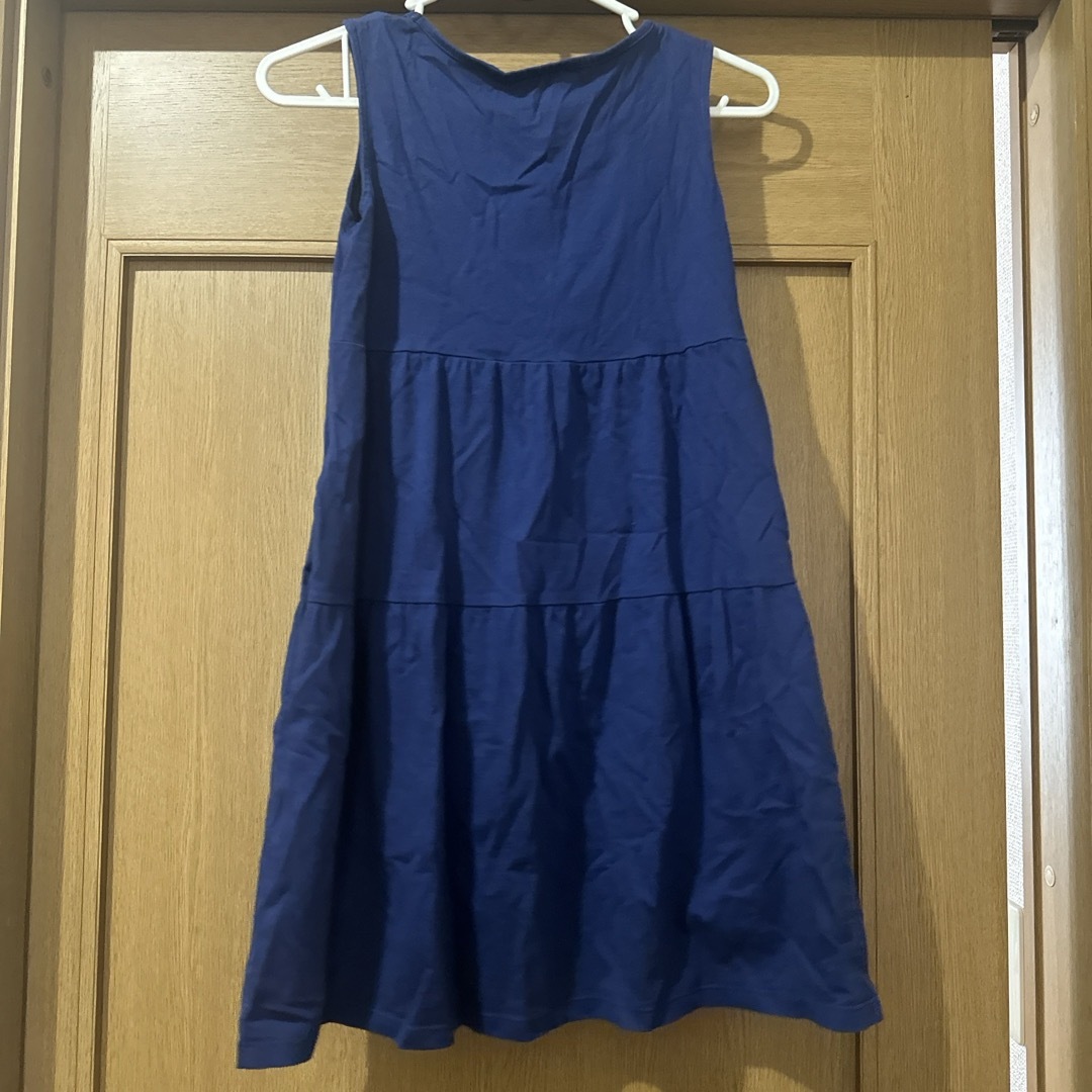 UNIQLO(ユニクロ)のユニクロ　130cm ワンピース キッズ/ベビー/マタニティのキッズ服女の子用(90cm~)(ワンピース)の商品写真