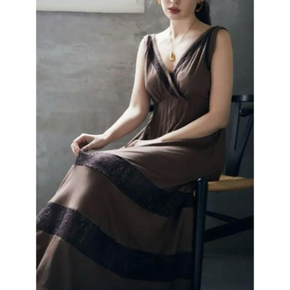 ハーリップトゥ(Her lip to)のHerlipto Lace-trimmed Jersey  Long Dress(ロングワンピース/マキシワンピース)