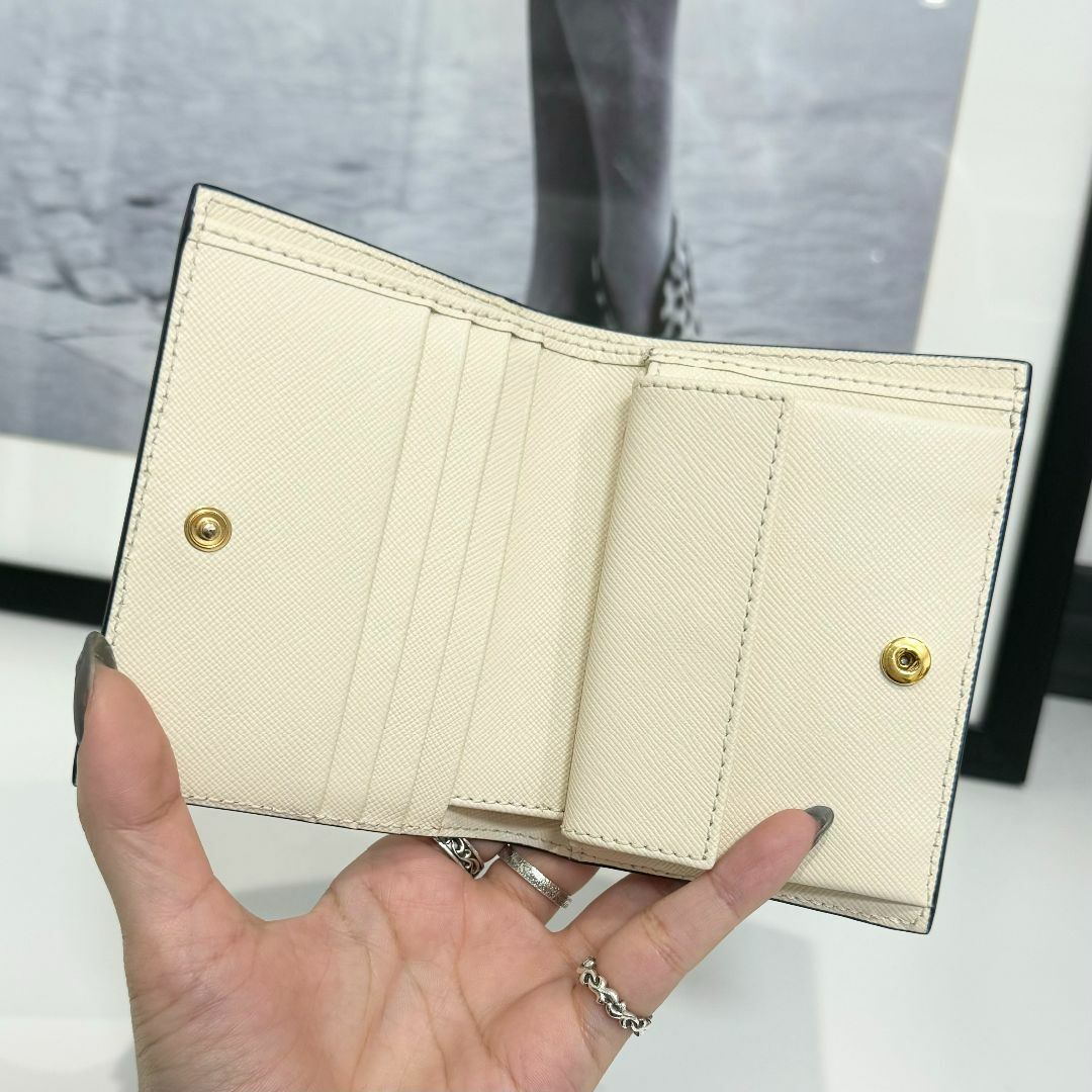 Marni(マルニ)の美品 マルニ サフィアーノレザー製 二つ折りウォレット レディースのファッション小物(財布)の商品写真