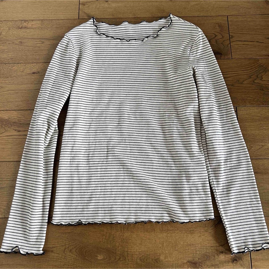 SHEIN(シーイン)のSHEIN dazy ボーダーカットソー　トップス レディースのトップス(Tシャツ(長袖/七分))の商品写真