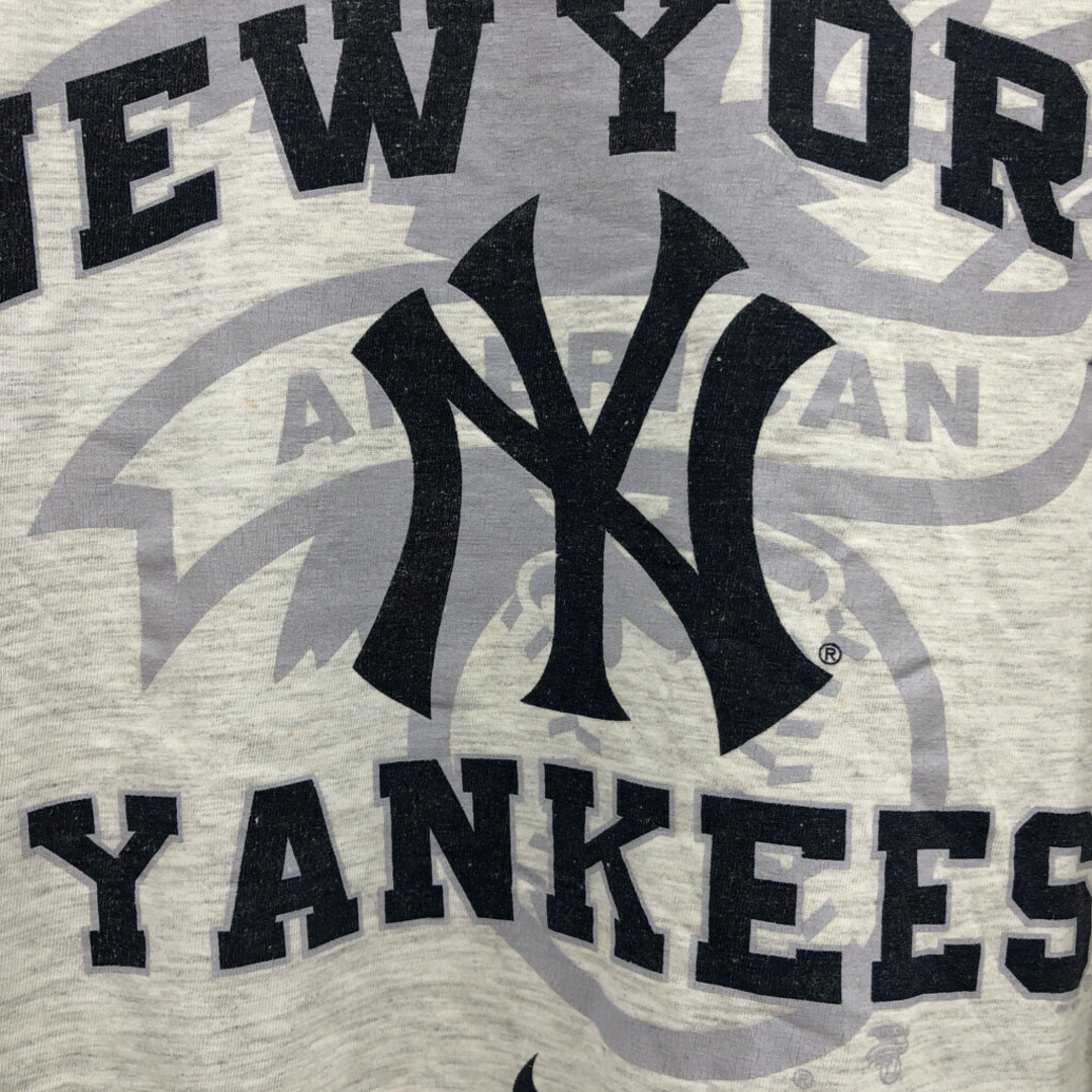 NIKE(ナイキ)のNIKE ナイキ MLB ニューヨーク・ヤンキース 半袖Ｔシャツ 大きいサイズ プロチーム グレー (メンズ 2XL) 中古 古着 Q6479 メンズのトップス(Tシャツ/カットソー(半袖/袖なし))の商品写真