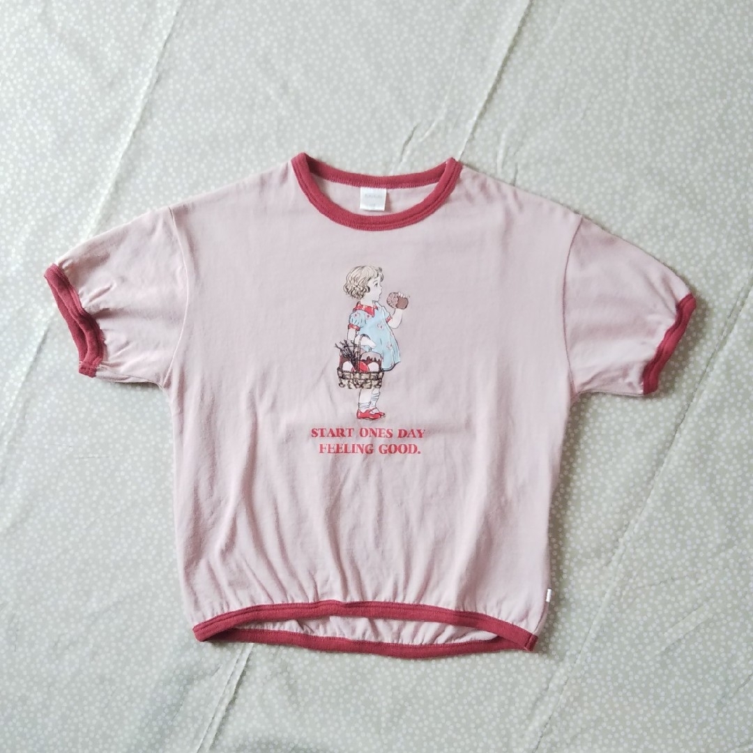 futafuta(フタフタ)のfutafuta  Tシャツ レトロ  女の子 120cm キッズ/ベビー/マタニティのキッズ服女の子用(90cm~)(Tシャツ/カットソー)の商品写真