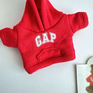 日本限定　限定店舗のみ　GAP ガチャ　レッド　GAP ブラナンベア パーカー