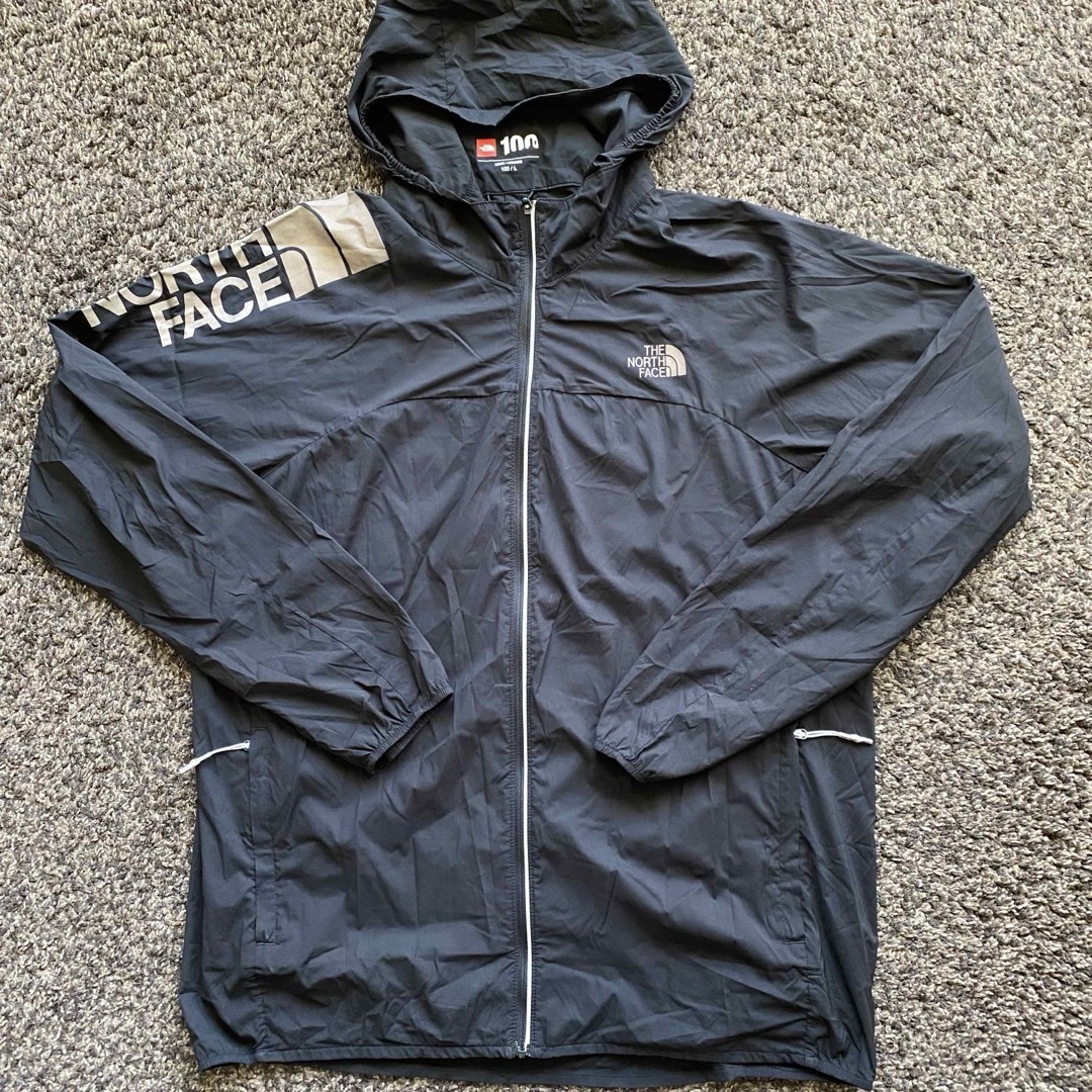 THE NORTH FACE(ザノースフェイス)のノースフェイス　マウンテンパーカー　フライトシリーズ　ブラック　メンズＬ メンズのジャケット/アウター(マウンテンパーカー)の商品写真