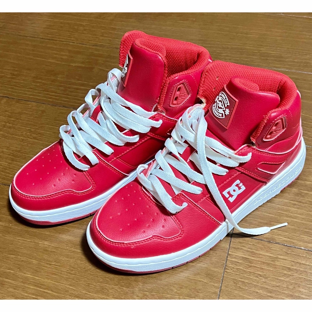 DC SHOES(ディーシーシューズ)のほぼ新品 DC スニーカー レッド 27.0cm メンズの靴/シューズ(スニーカー)の商品写真