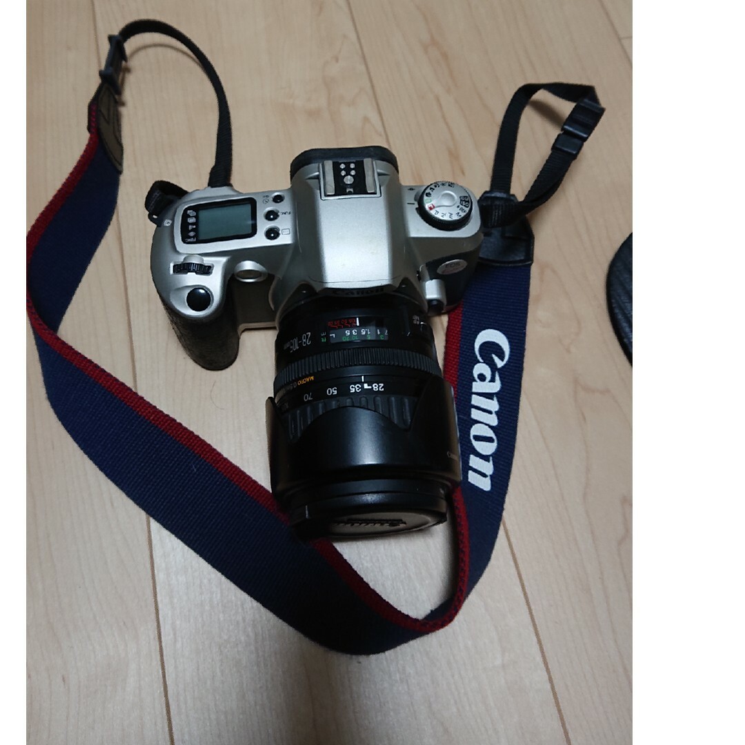 Canon(キヤノン)のcanon EOS kiss ジャンク品 スマホ/家電/カメラのカメラ(フィルムカメラ)の商品写真