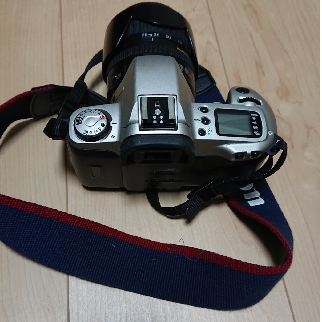 Canon(キヤノン)のcanon EOS kiss ジャンク品 スマホ/家電/カメラのカメラ(フィルムカメラ)の商品写真