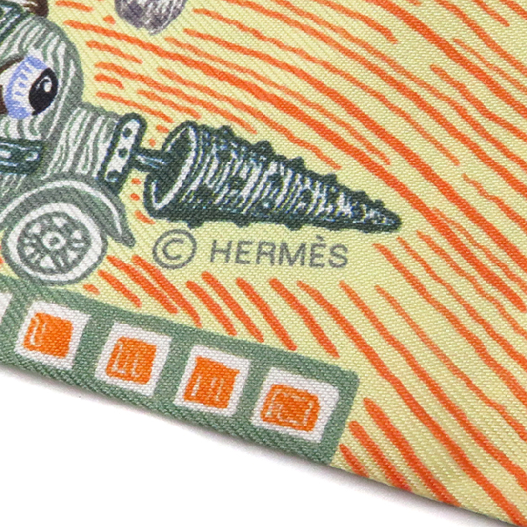Hermes(エルメス)のエルメス HERMES スカーフ ツイリー シルク ヴェール×オレンジ×マルチカラー 【Super Silk Quest/スーパー シルク クエスト】  【箱】【中古】 レディースのファッション小物(バンダナ/スカーフ)の商品写真