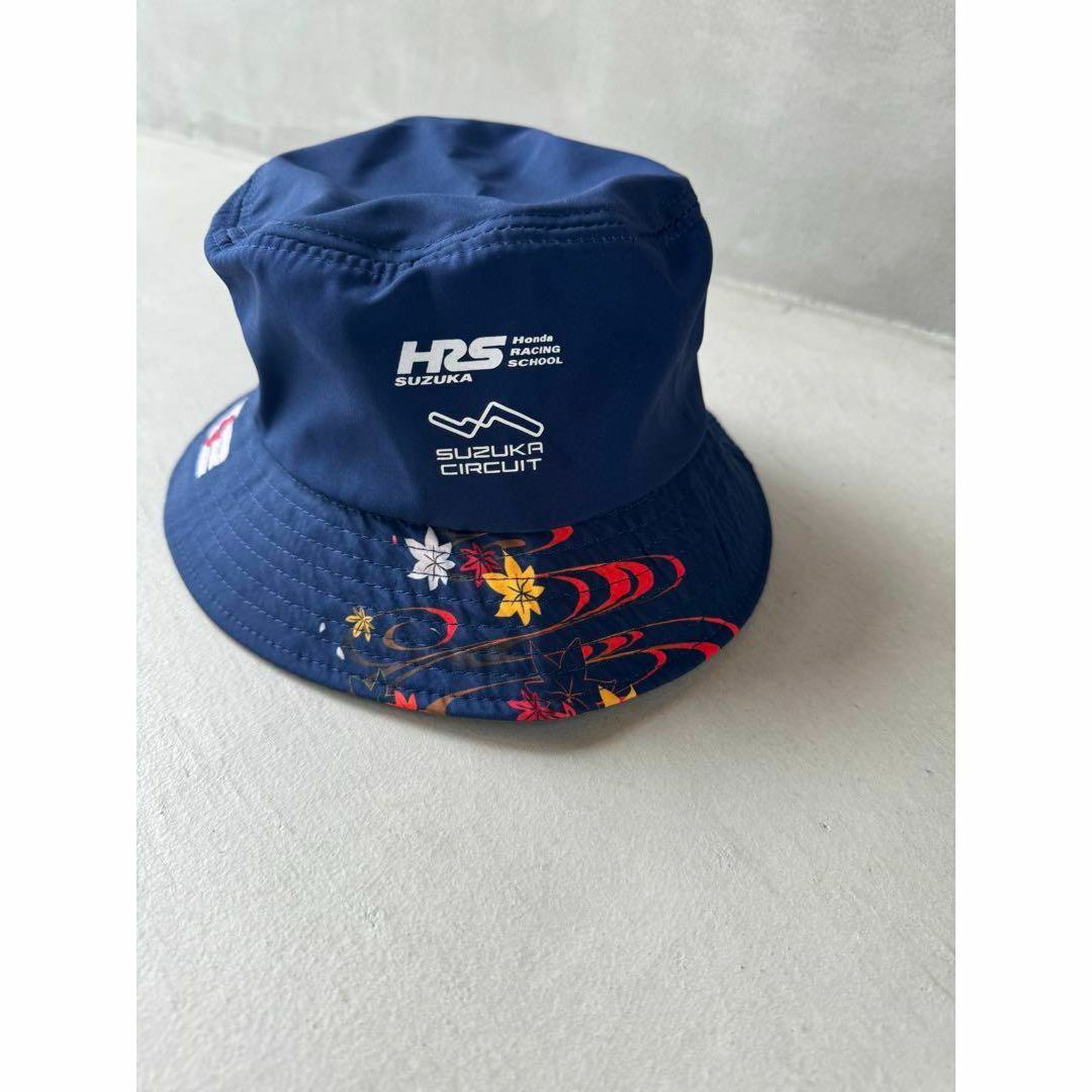 ホンダ(ホンダ)の角田裕毅 x HRC Honda RACING コラボ バケットハット 2024 メンズの帽子(ハット)の商品写真