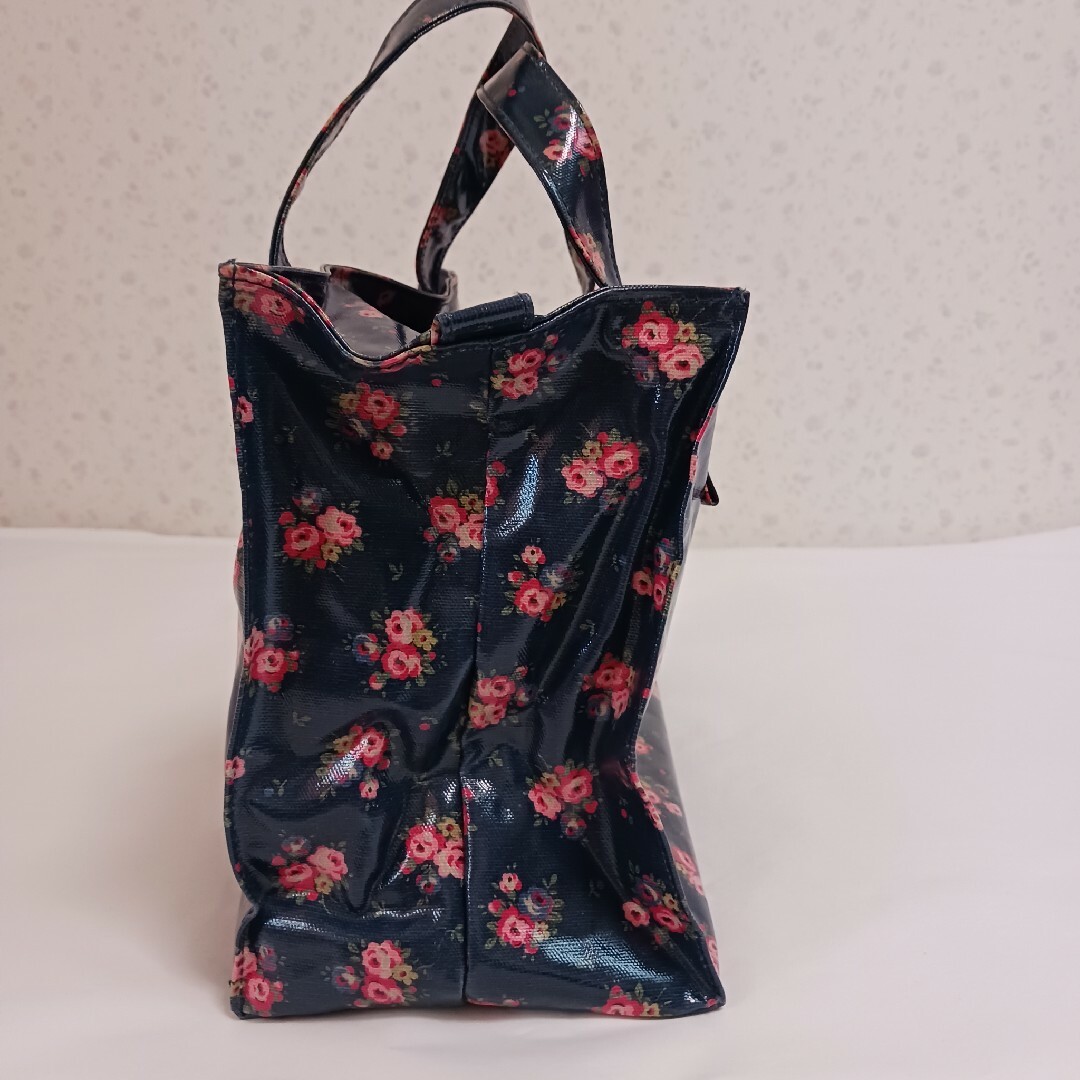 Cath Kidston(キャスキッドソン)のCath Kidston  花柄 かわいい バッグ レディースのバッグ(ハンドバッグ)の商品写真