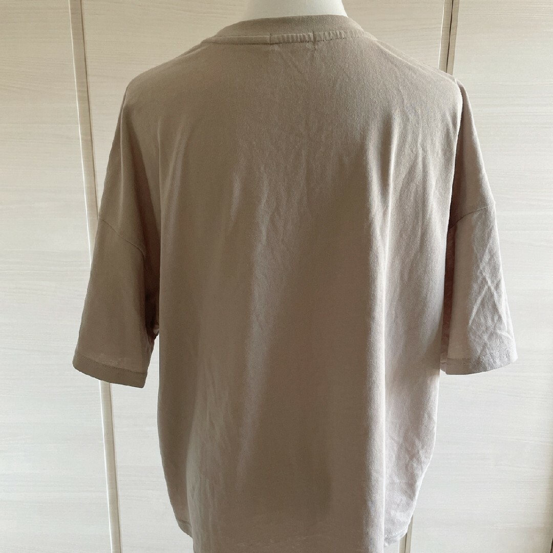 ポロ　Tシャツ　ベージュ レディースのトップス(Tシャツ(半袖/袖なし))の商品写真