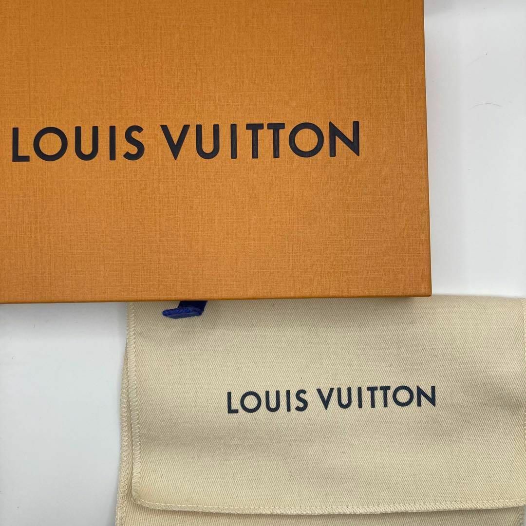 LOUIS VUITTON(ルイヴィトン)の付属✨️美品 ルイヴィトン カプシーヌ コンパクト トリヨン ノワール 折り財布 レディースのファッション小物(財布)の商品写真