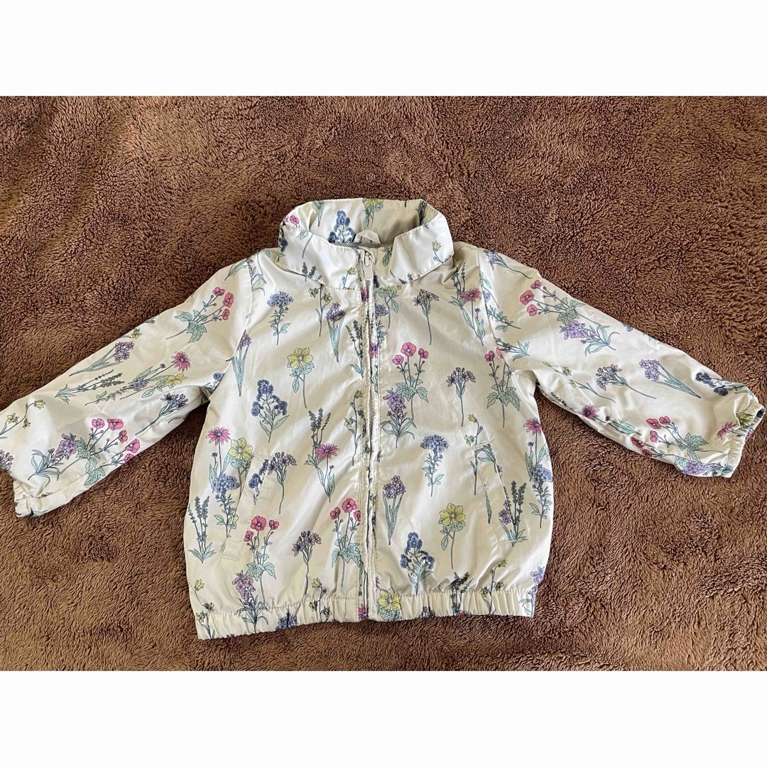 GAP Kids(ギャップキッズ)のウィンドブレーカー キッズ/ベビー/マタニティのキッズ服女の子用(90cm~)(ジャケット/上着)の商品写真