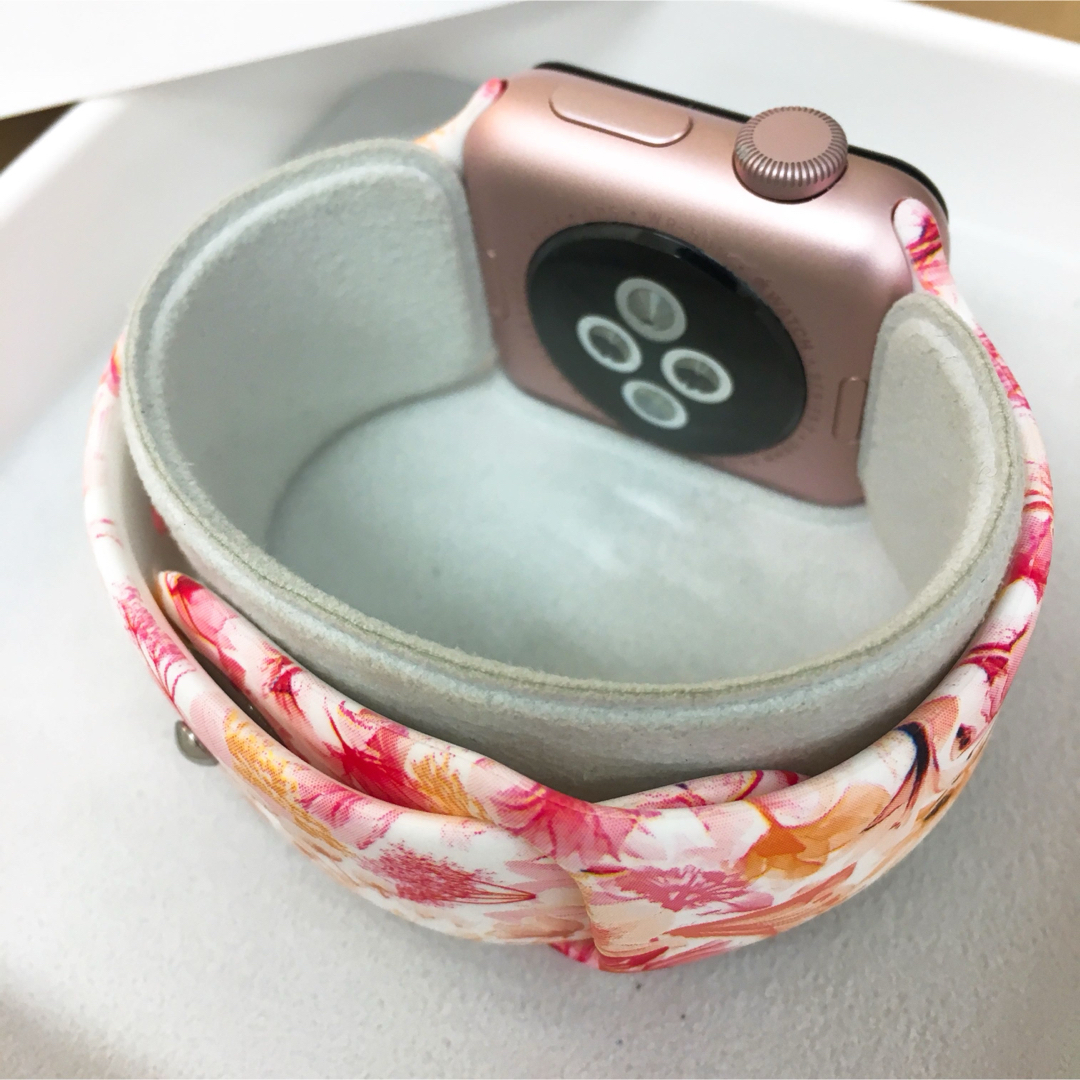 Apple Watch(アップルウォッチ)のApple Watch series1 38mm  アップルウォッチ本体 ピンク スマホ/家電/カメラのスマートフォン/携帯電話(その他)の商品写真