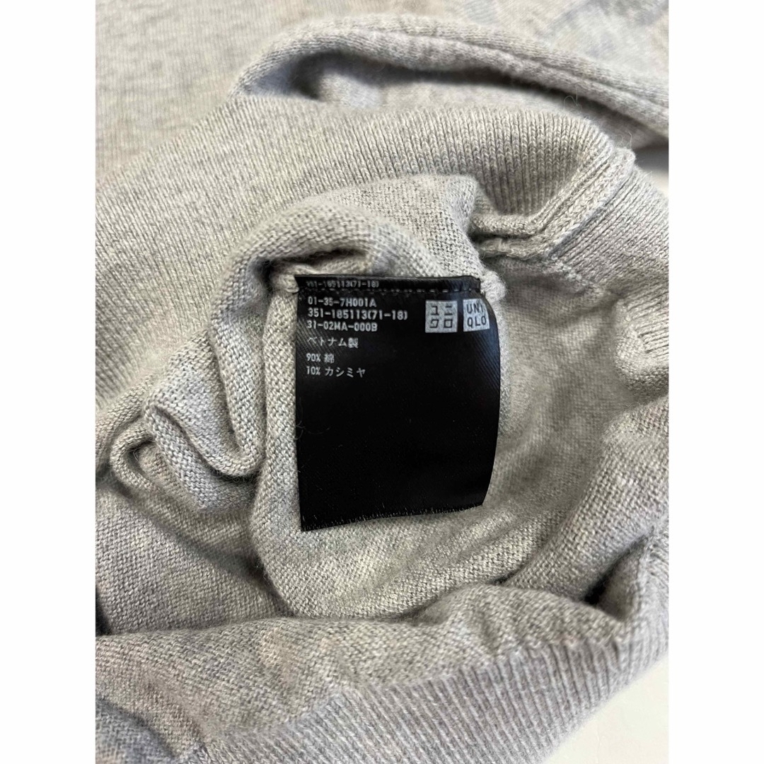 UNIQLO(ユニクロ)のユニクロ　UNIQLO コットンカシミヤ　Vネック　M グレー メンズのトップス(ニット/セーター)の商品写真