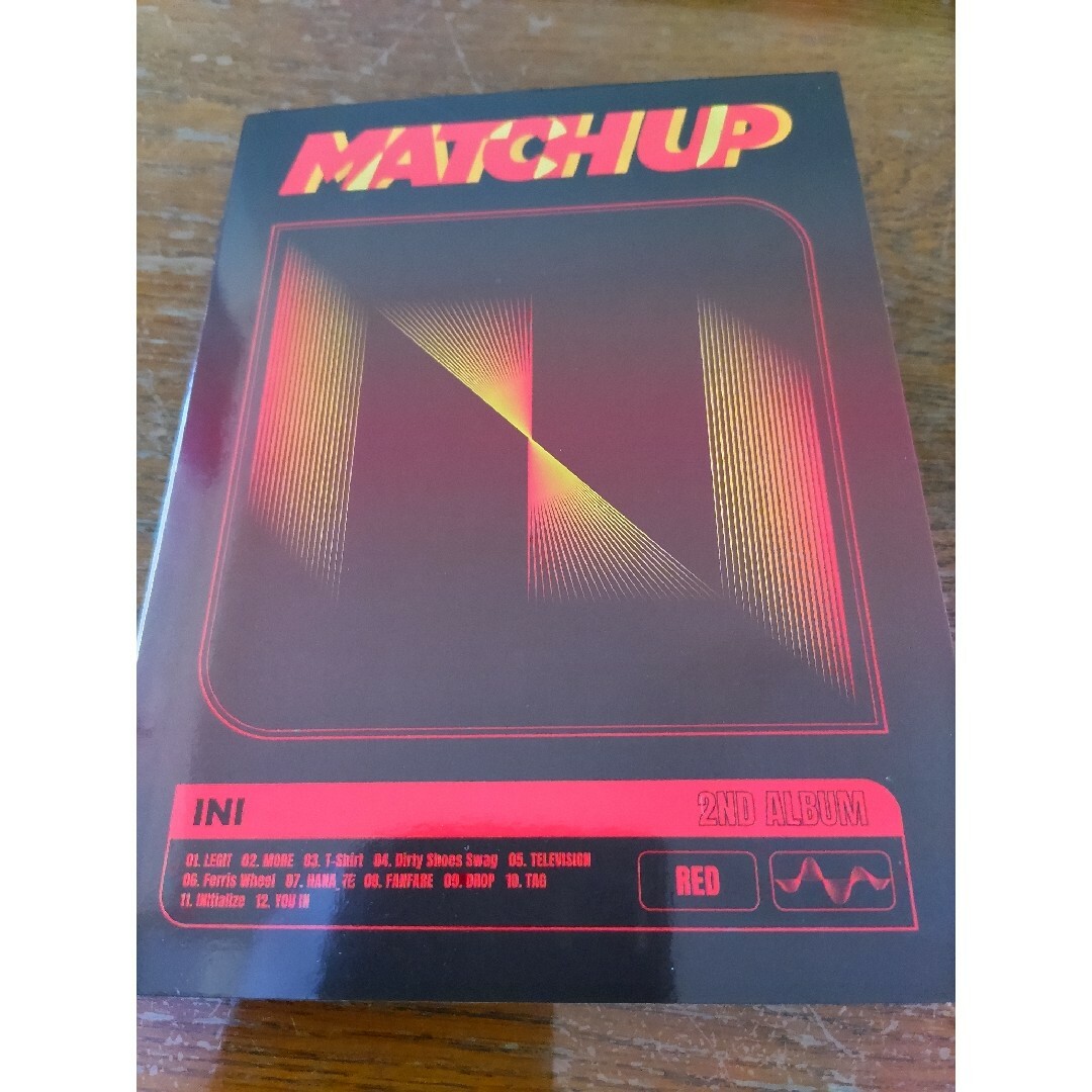 INI(アイエヌアイ)のMATCH　UP（初回限定盤／RED　Ver．） エンタメ/ホビーのCD(ポップス/ロック(邦楽))の商品写真