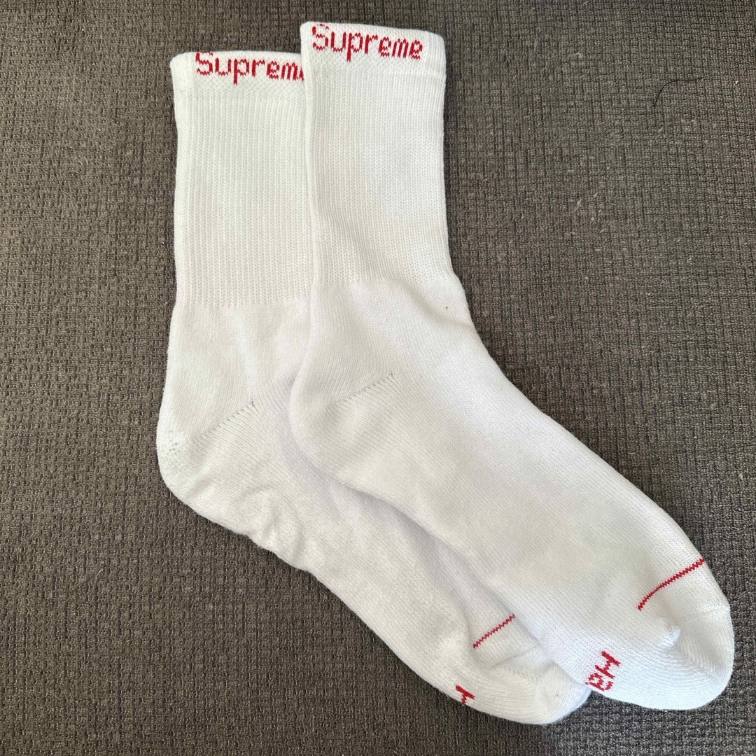 Supreme(シュプリーム)のSupreme Hanes ホワイト　ソックス メンズのレッグウェア(ソックス)の商品写真