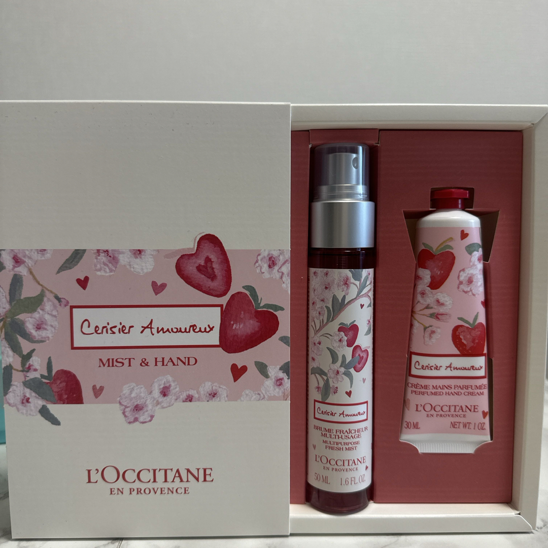 L'OCCITANE(ロクシタン)のロクシタン　チェリーストロベリー　ミスト&ハンド コスメ/美容のボディケア(ハンドクリーム)の商品写真