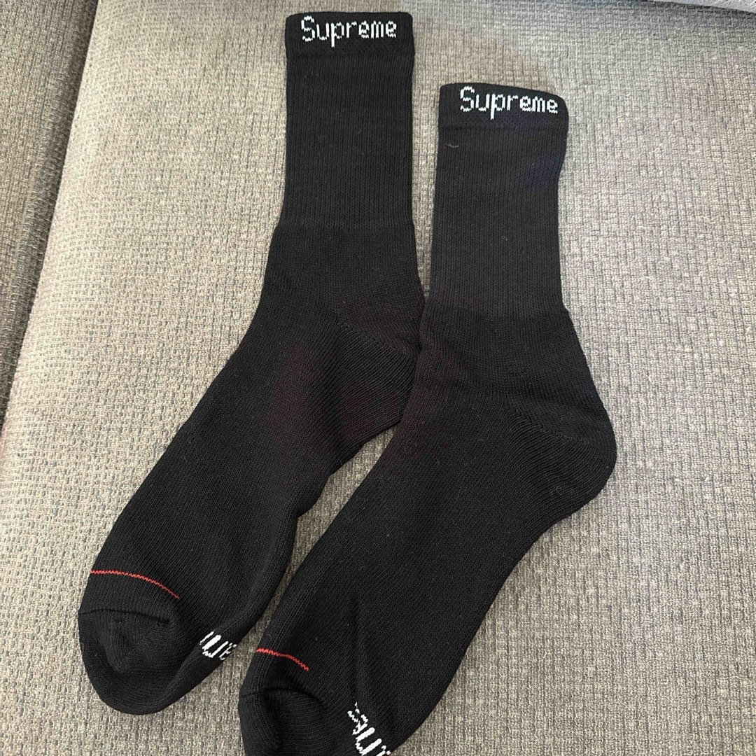 Supreme Hanes ソックス　ブラック メンズのレッグウェア(ソックス)の商品写真