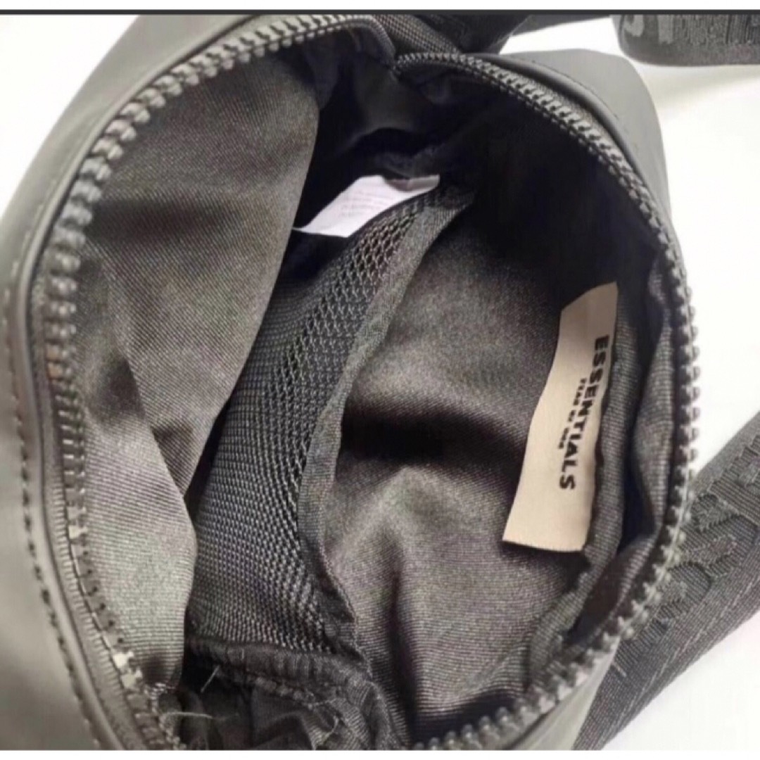 S.ESSENTIALS(エスエッセンシャルズ)のFOG エッセンシャルズショルダーバッグ 男女兼用  メンズのバッグ(ショルダーバッグ)の商品写真