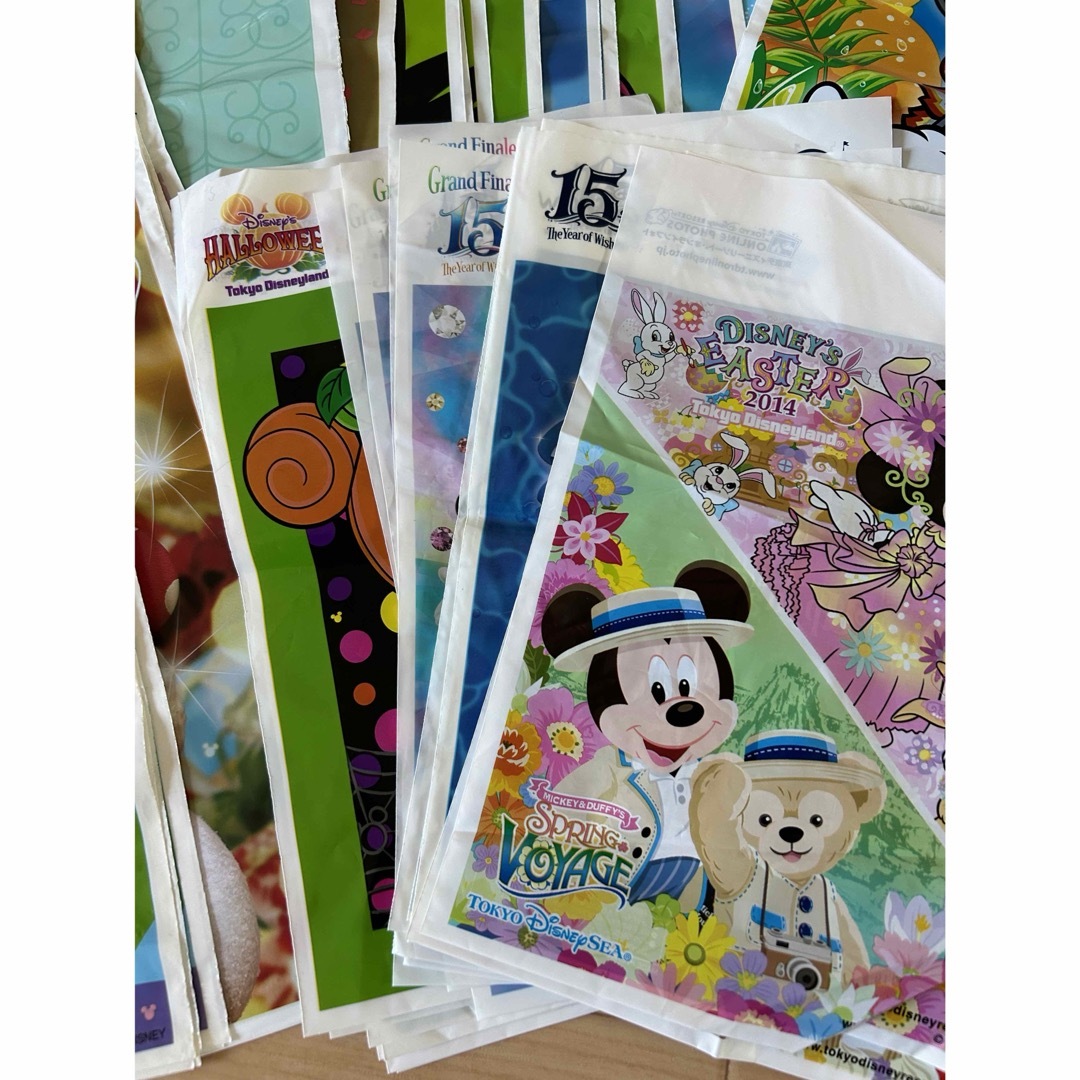 Disney(ディズニー)のディズニー　ショップ袋　ショッパー　お土産袋 レディースのバッグ(ショップ袋)の商品写真
