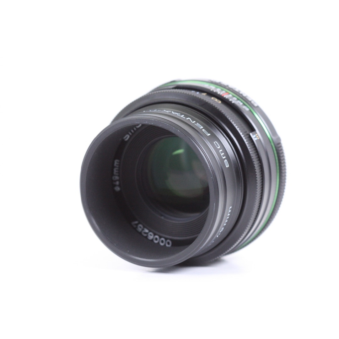 PENTAX(ペンタックス)のPENTAX SMC-DA 70mm F2.4 LIMITED 新品級#251 スマホ/家電/カメラのカメラ(レンズ(単焦点))の商品写真