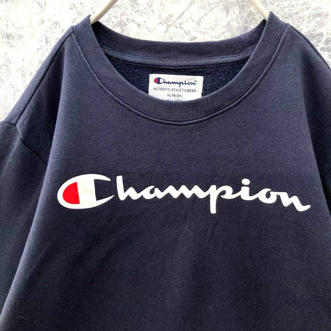 Champion(チャンピオン)のIS395 US古着チャンピオンデカプリントロゴ袖目あり薄手スウェット定番王道 レディースのトップス(トレーナー/スウェット)の商品写真