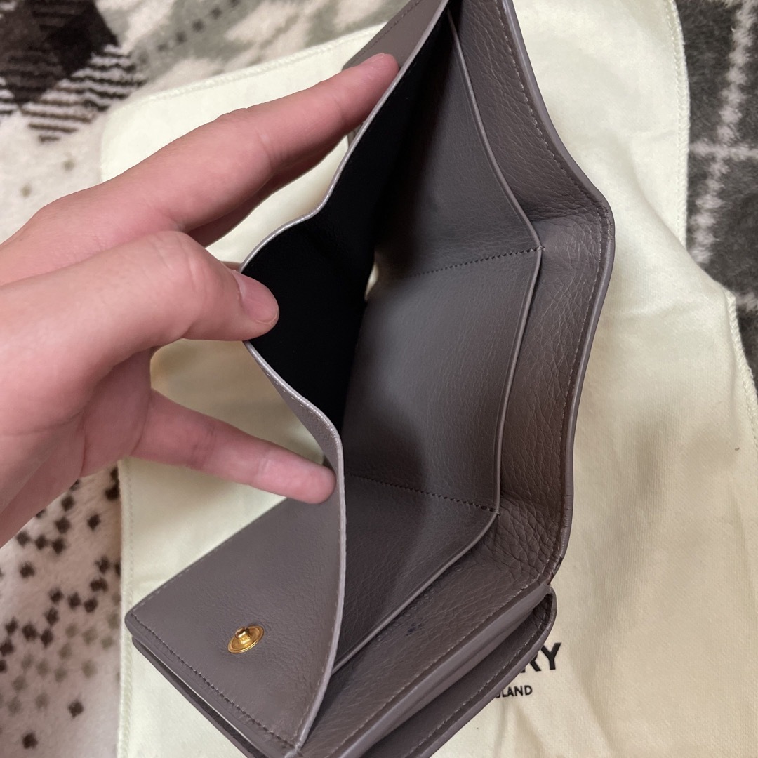 Yves Saint Laurent(イヴサンローラン)のイブサンローラン　三つ折り財布 レディースのファッション小物(財布)の商品写真